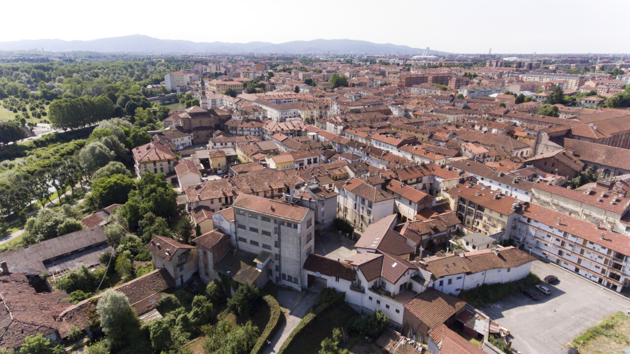 Venaria Edificio in vendita Vista Reggia